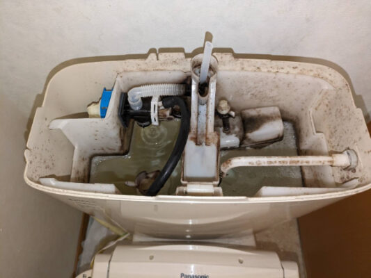 トイレタンク内部の状態