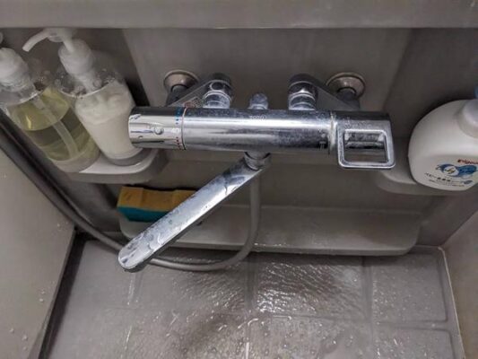 修理完了後の水栓全体
