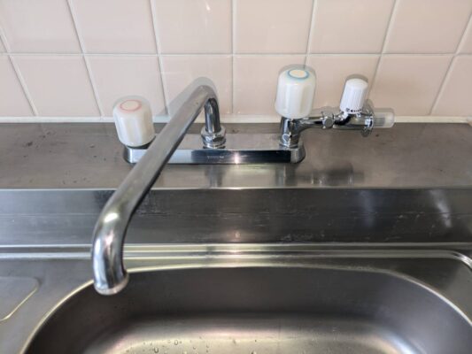 八千代市防水パン新設工事分岐水栓