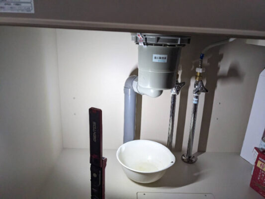 江戸川区_水漏れ修理_施工前