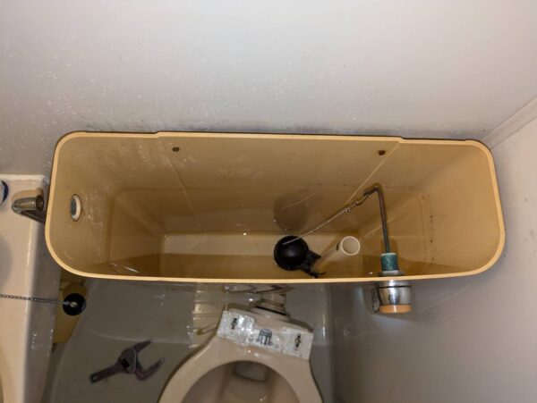 船橋市海上町南-点ユニットサイフォン管ボールタップ交換-取り外し